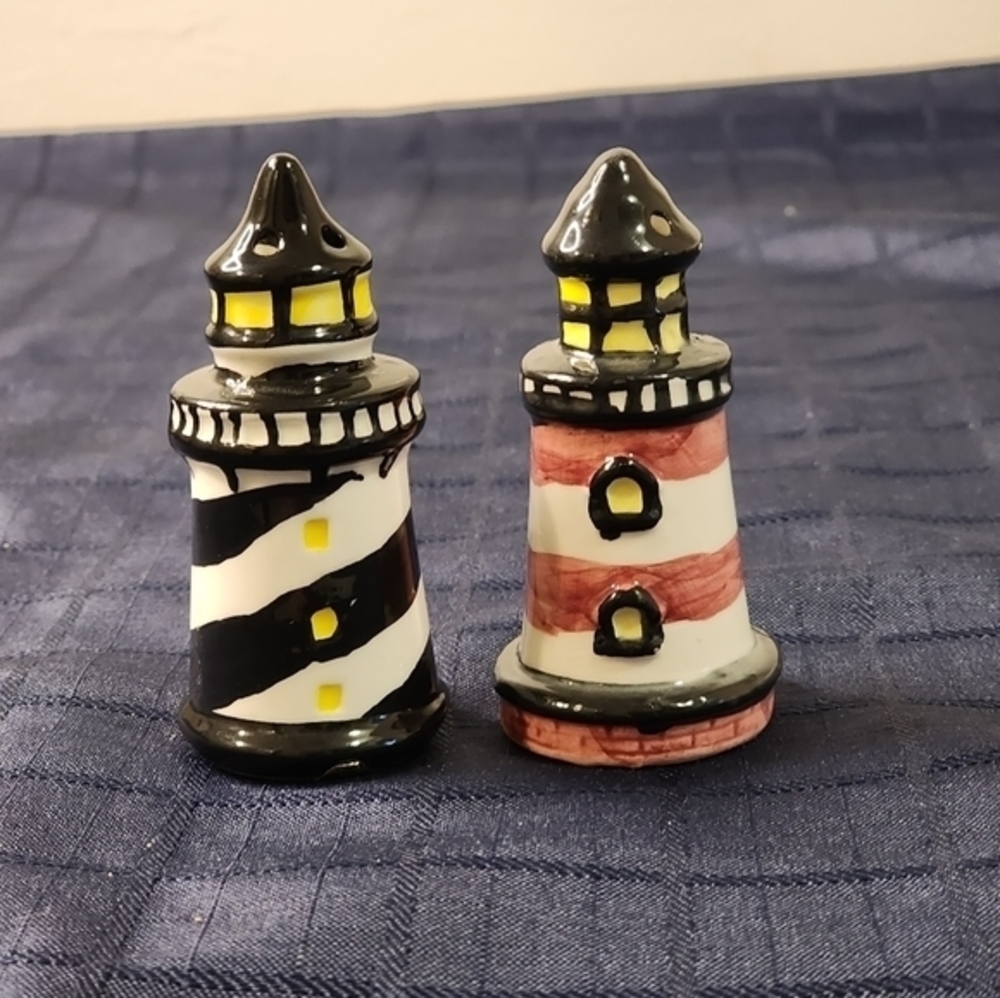 Lighthouse Salt Pepper Shakers Black White and Red White Kitchenware